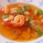 Słodko kwaśna zupa Tom Yum Goong