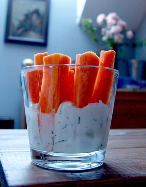 Imprezowe marcheweczki w dipie czyli jak podjadać i nie tyć