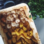 Koreczki z krewetek i mango