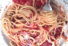 Klasyczne spaghetti z pomidorami - video